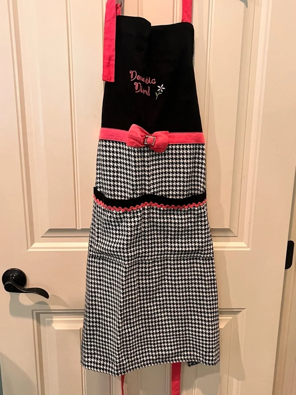 Kay Dee Apron Black White Houndstooth Pink Accents Domestic Diva Preppy Sassy OS